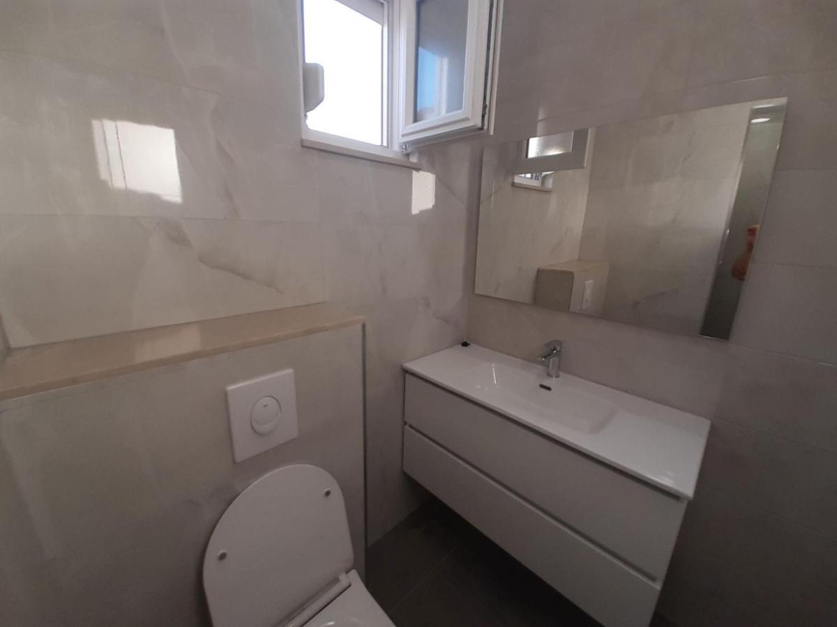 Apartments Bartulic Trogir Bagian luar foto