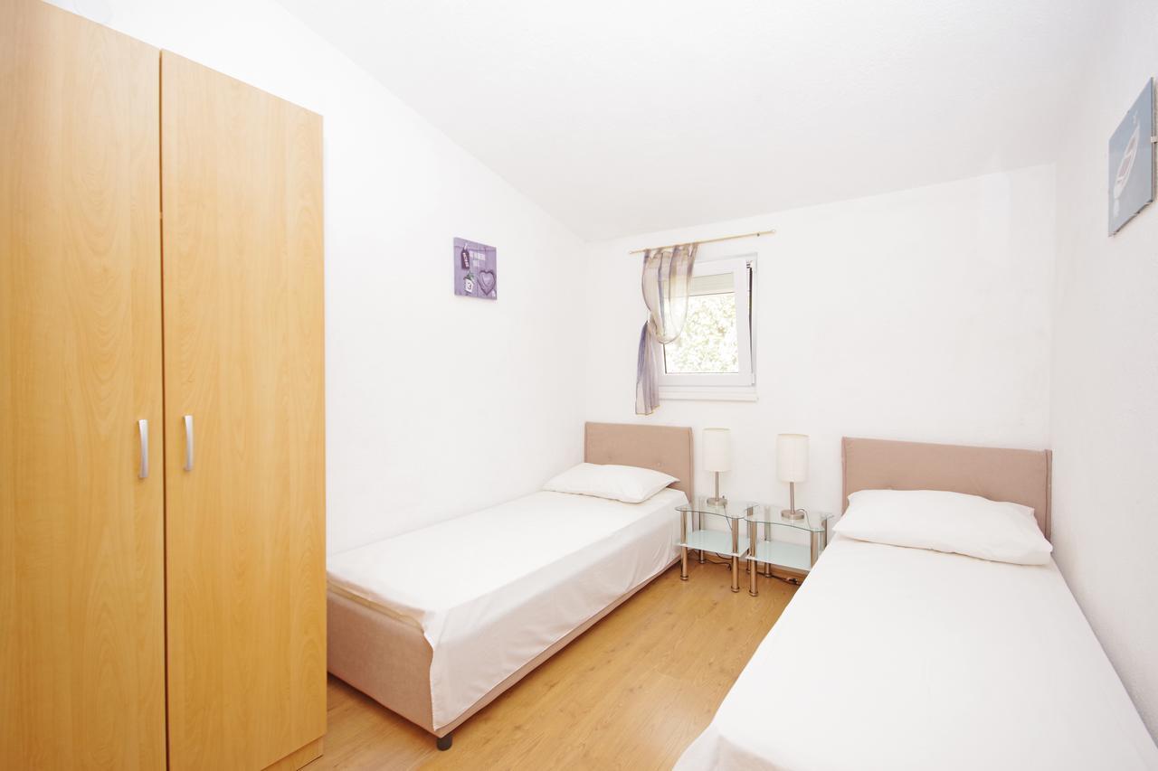 Apartments Bartulic Trogir Bagian luar foto